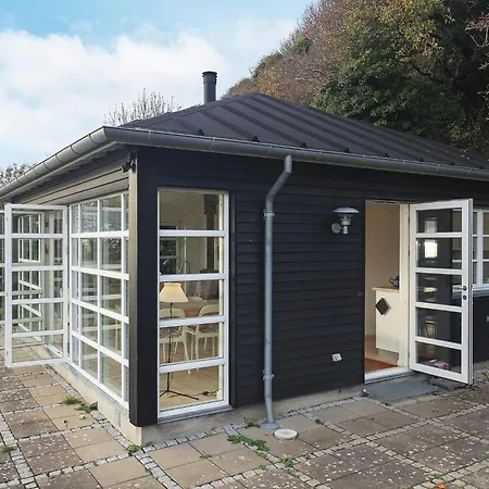 4 Star In Holiday home